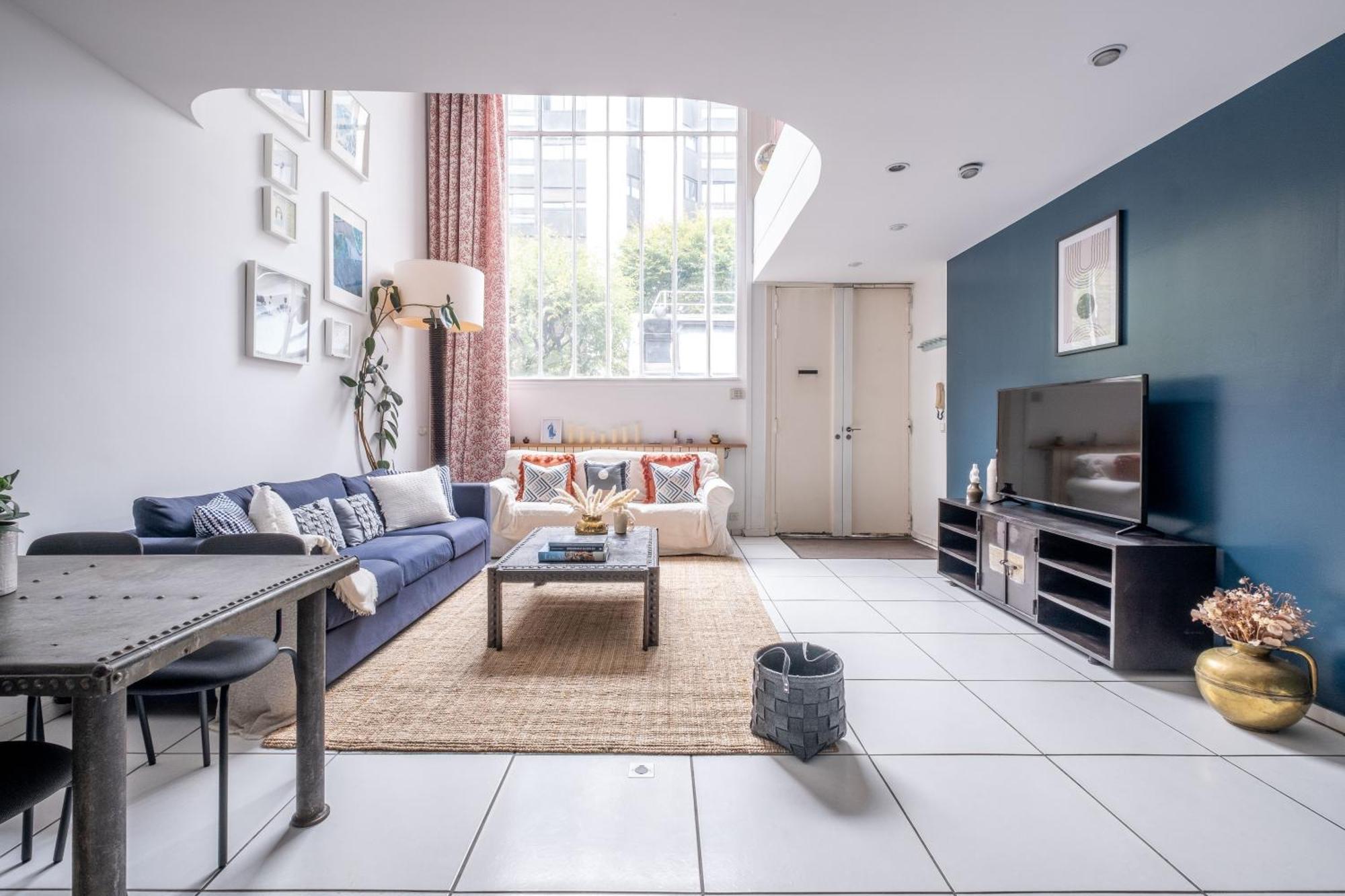 Appartement Loft D Exception Au Pied Des Champs-elysees