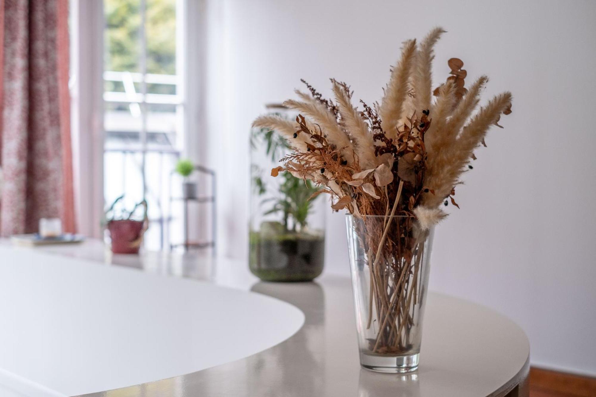 Appartement Loft D Exception Au Pied Des Champs-elysees